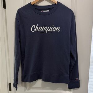 Women’s Medium Champion Crewneck Sweatshirt